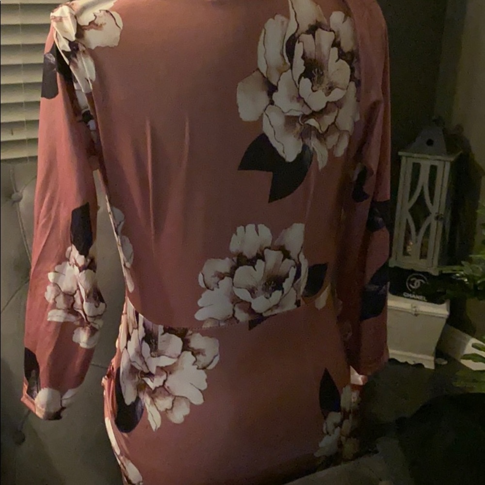 Dress - Picture 3 of 3